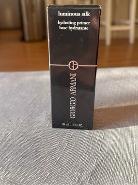 Giorgio Armani Luminous Silk Hydrating Primer 1 oz 30ml New in Box